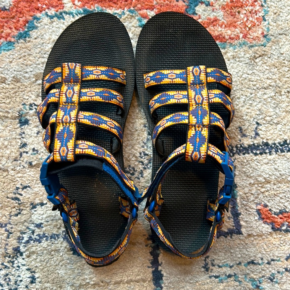 Teva Sandals Size 9.5